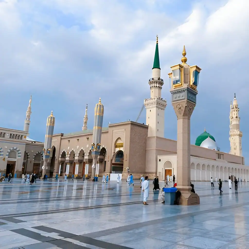 Tour Image for 7 Nights 4 Star Holidays December Umrah Package